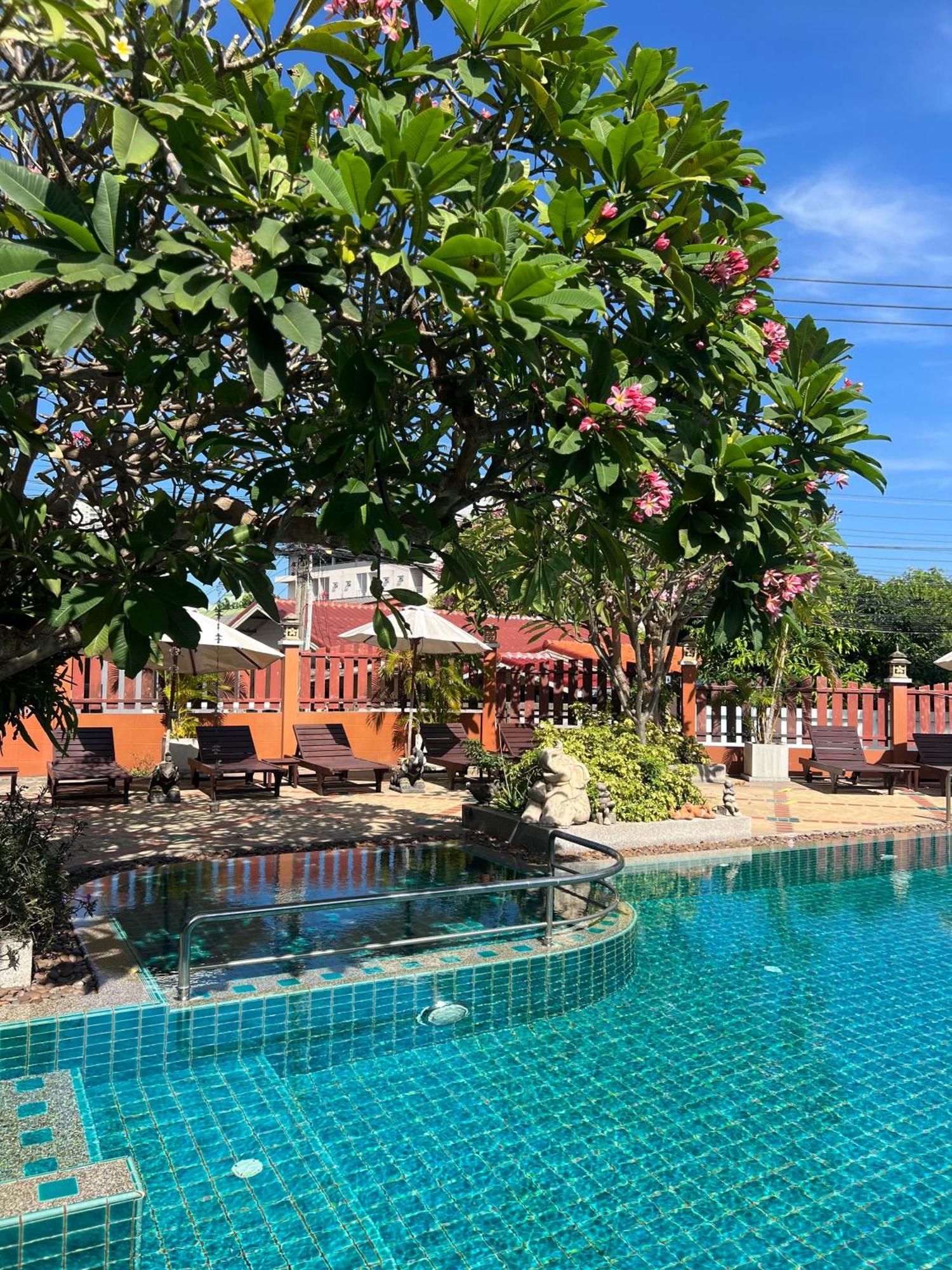 Pattara Mansion พัทยา 호텔 파타야 외부 사진