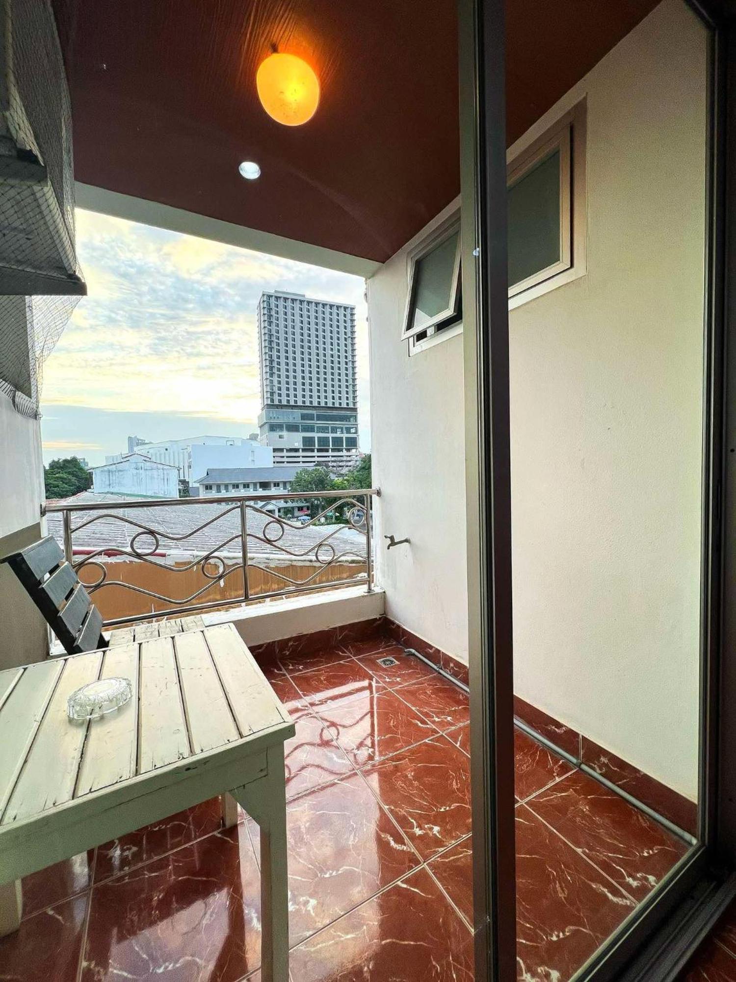 Pattara Mansion พัทยา 호텔 파타야 외부 사진